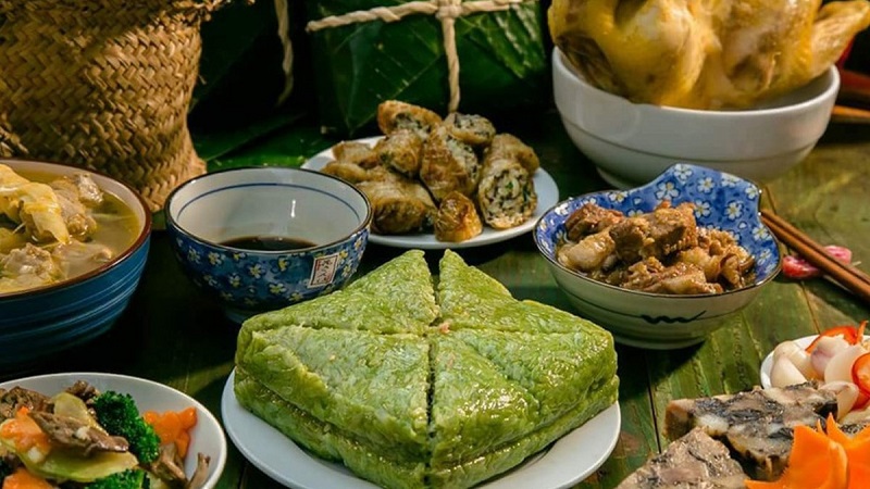 Mâm cơm ngày tết